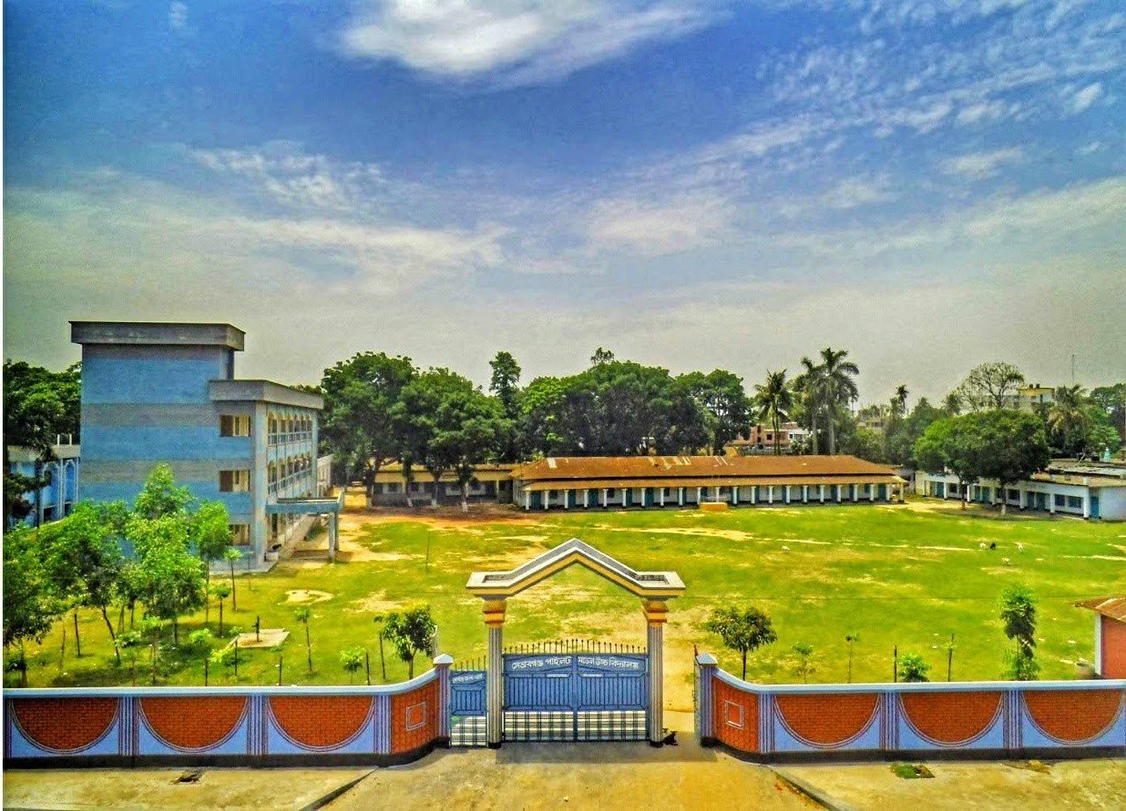 ফটো গ্যালারি 1